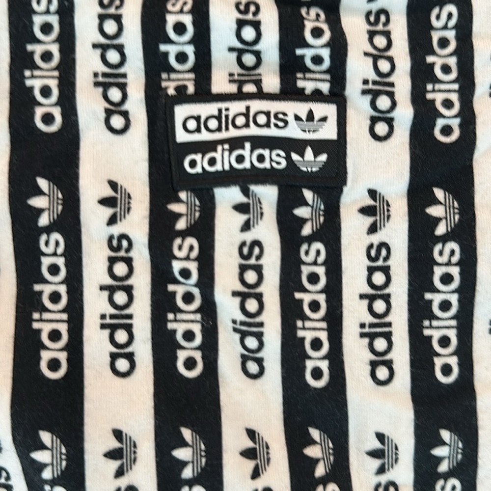 Adidas Monochrome Logo Crop Sweatshirt - Picture 3 of 5
